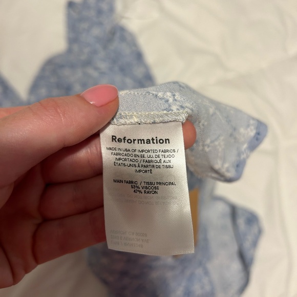 NWT Reformation Tanis Dress in Brooke Size 4. Still sold in stores. - Picture 7 of 8